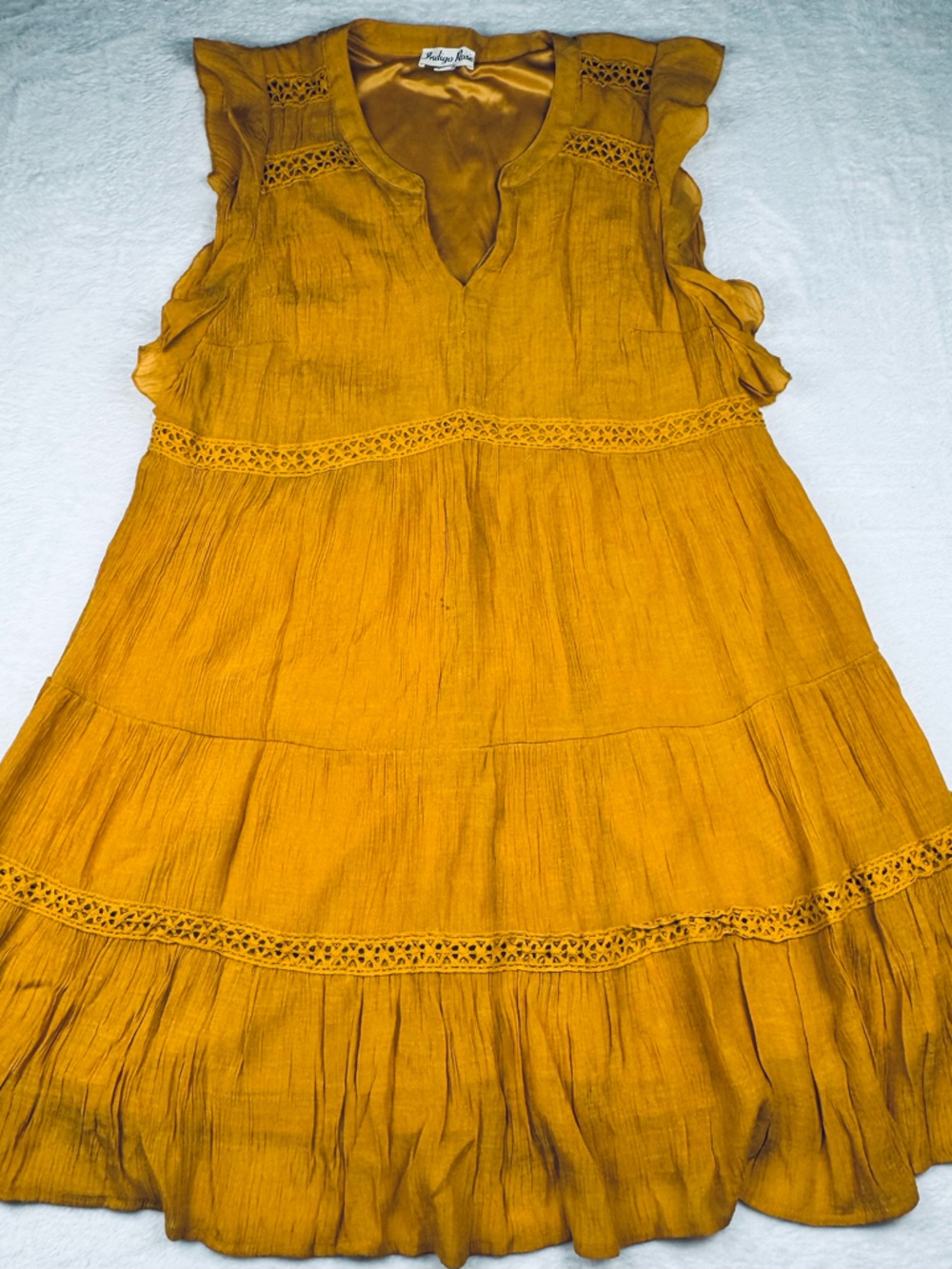 Indigo Rose mustard yellow sun dress. Women’s size 1x. V-neck, short sleeves.